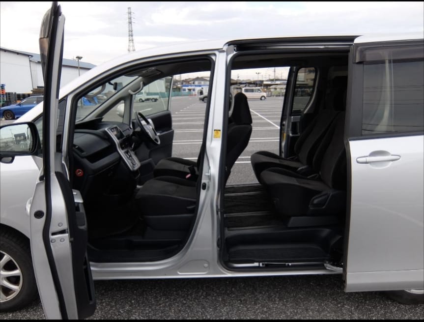 2013 Toyota Noah
